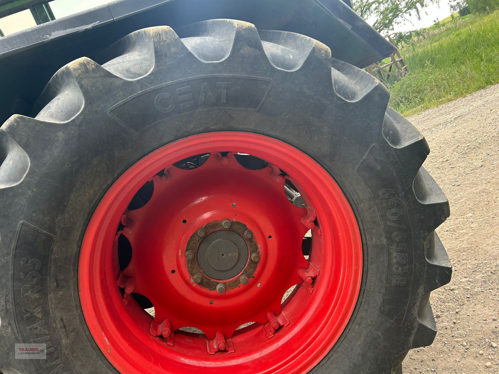 Traktor типа Fendt Favorit 615 LS, Gebrauchtmaschine в Mainburg/Wambach (Фотография 3)