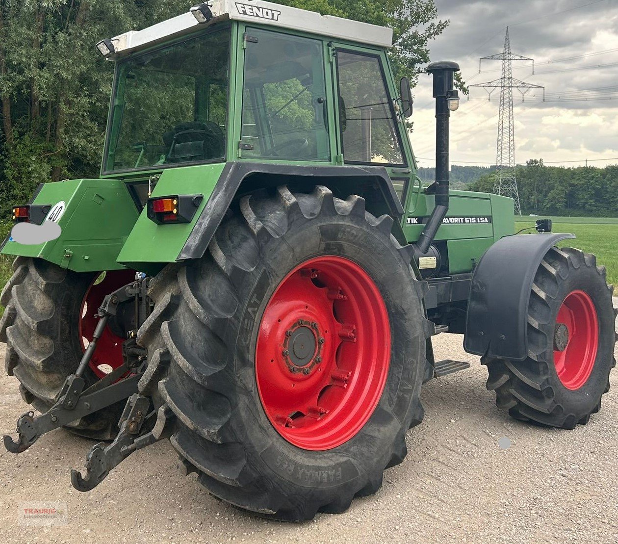 Traktor типа Fendt Favorit 615 LS, Gebrauchtmaschine в Mainburg/Wambach (Фотография 5)