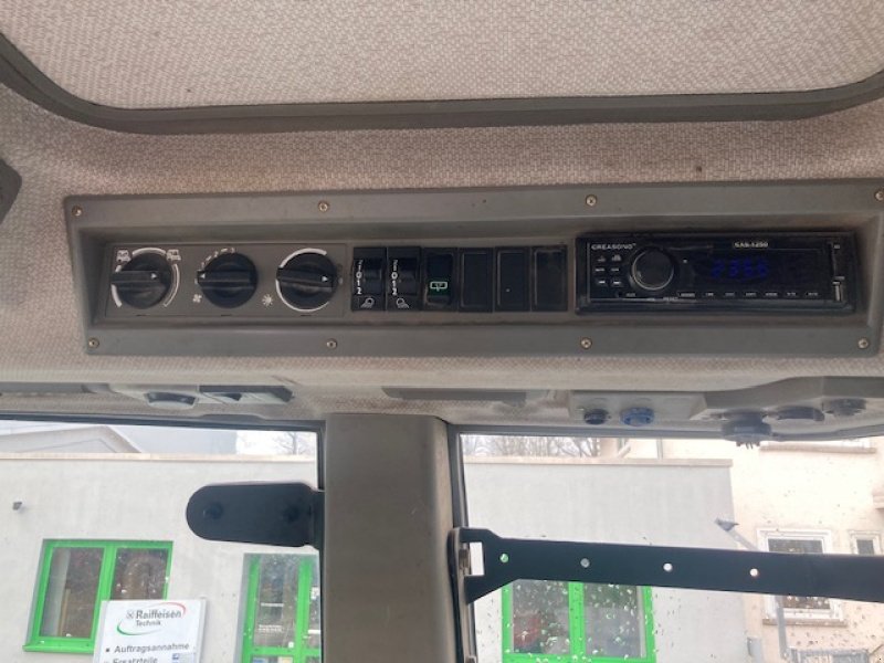 Fendt Favorit 714 Vario, Gebrauchtmaschine, Baujahr: 2002, Betriebsstunden: 12542 Stunden (Bild 7) Traktor des Typs Fendt Favorit 714 Vario, Gebrauchtmaschine in Bebra (Bild 7)