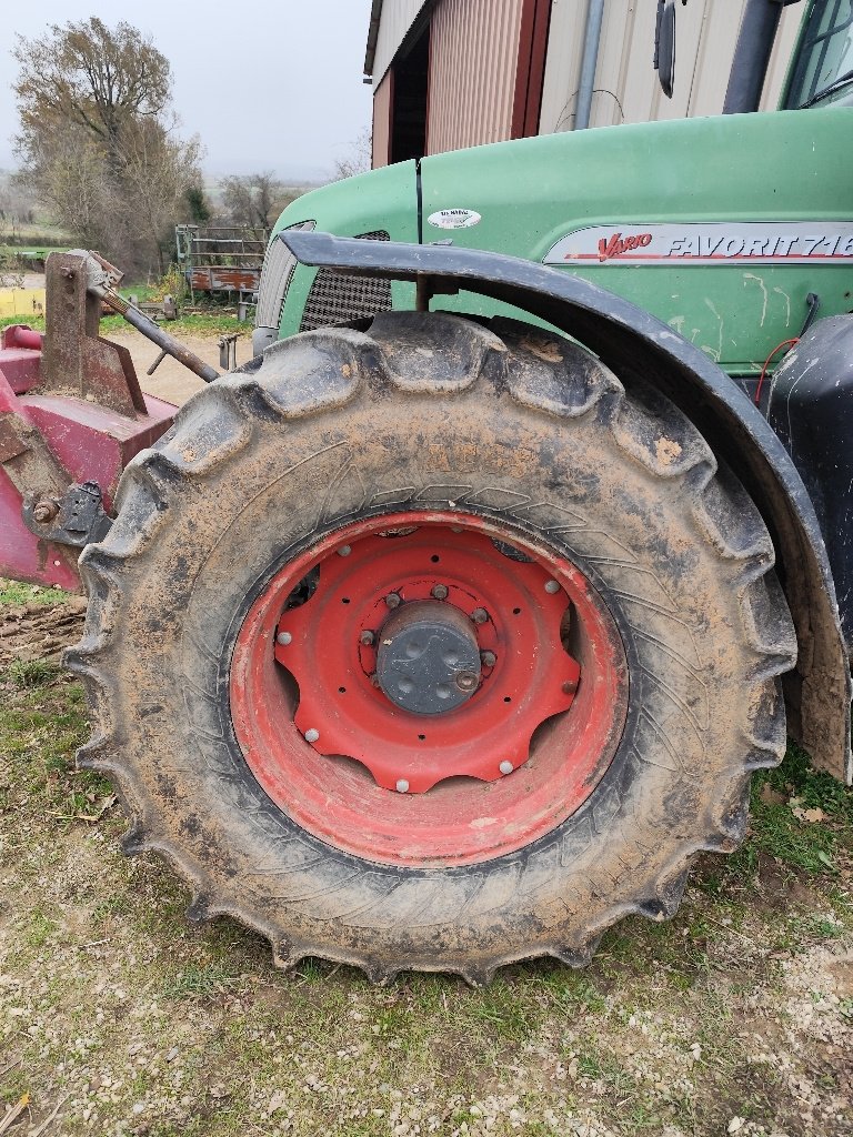 Traktor типа Fendt FAVORIT 716 VARIO, Gebrauchtmaschine в Calmont (Фотография 11)