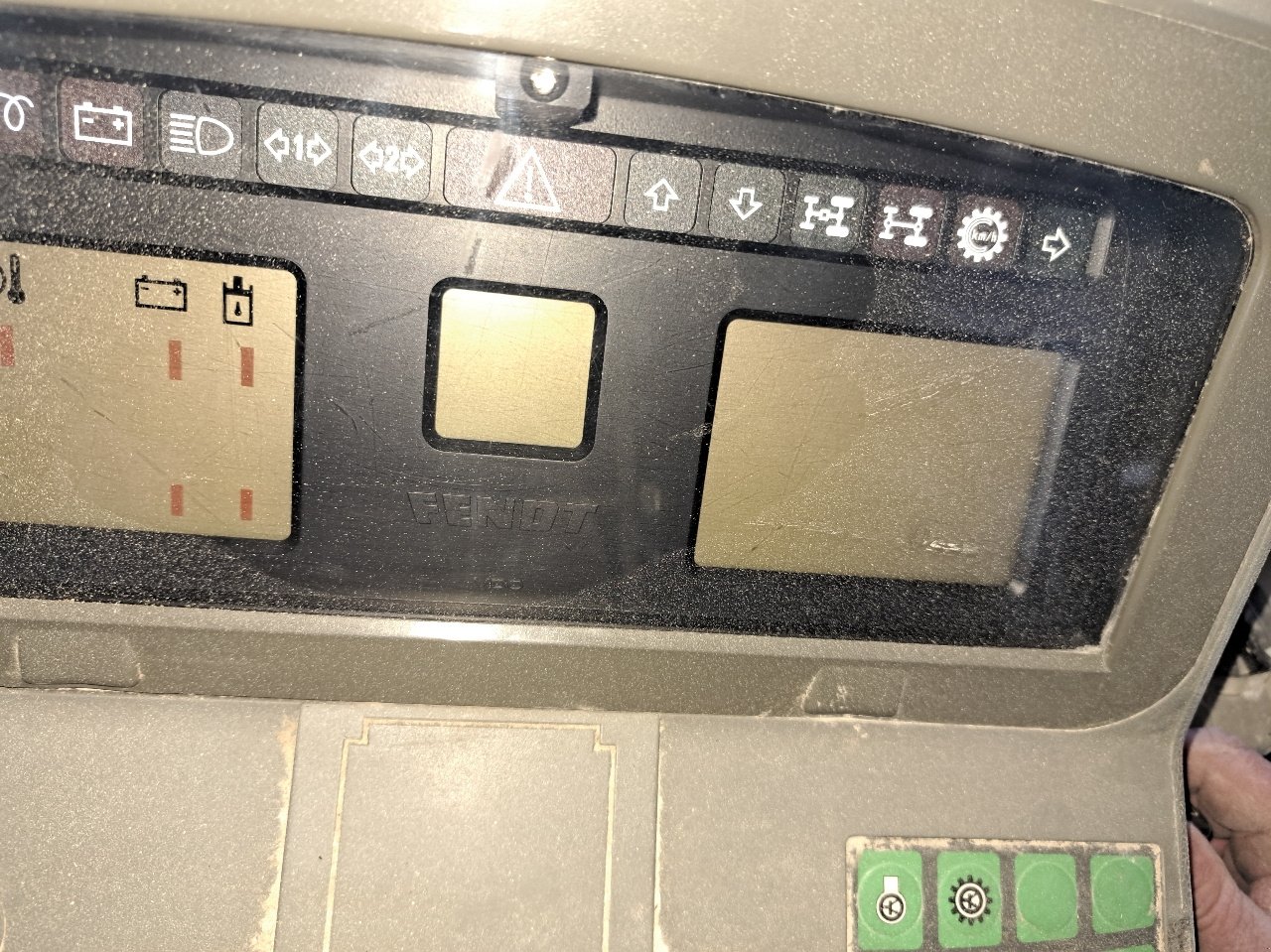 Traktor des Typs Fendt favorit 816, Gebrauchtmaschine in VERT TOULON (Bild 9)