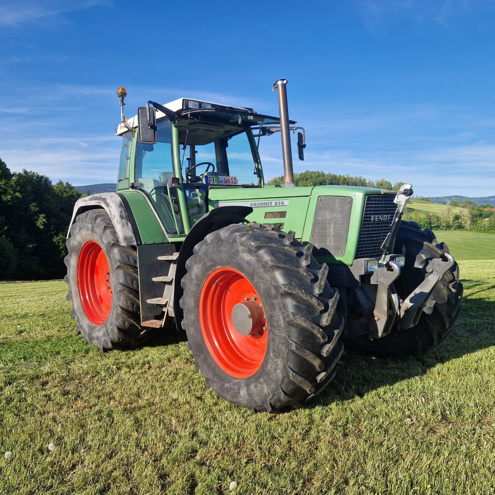 Traktor типа Fendt Favorit 816, Gebrauchtmaschine в Neureichenau (Фотография 2)