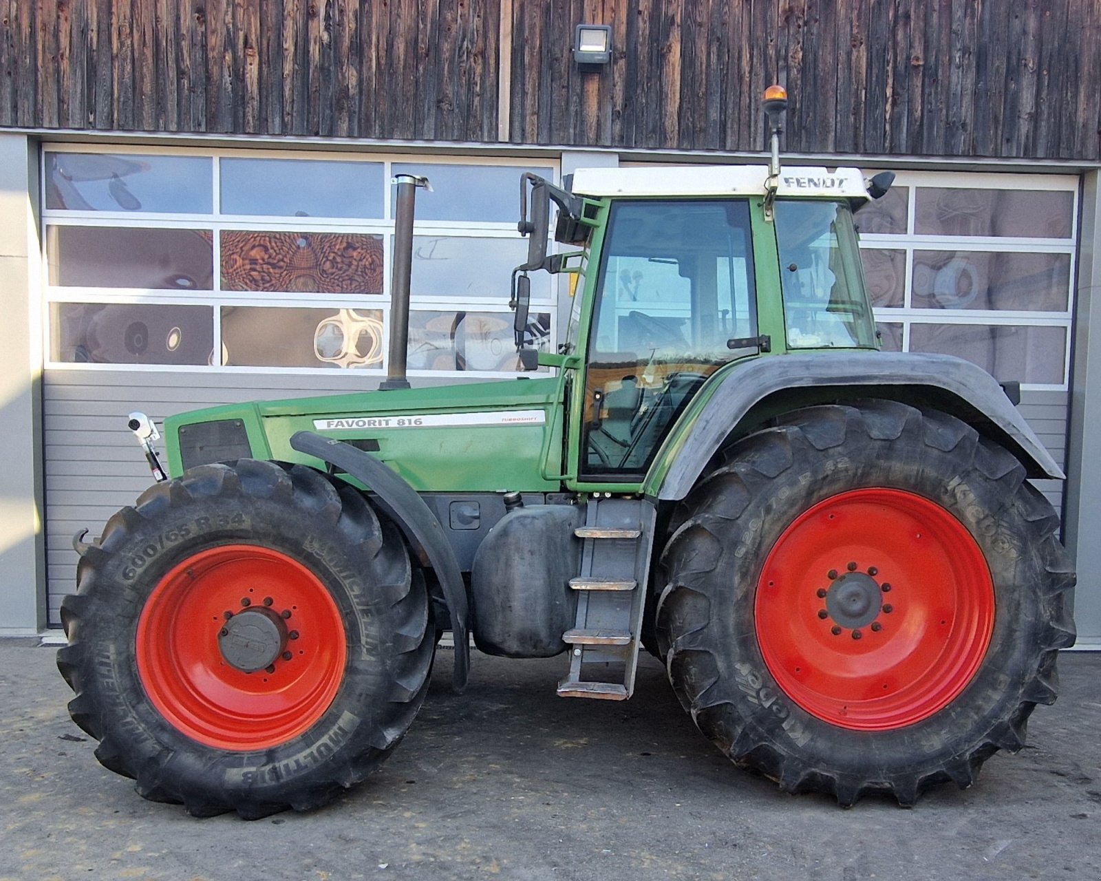 Traktor типа Fendt Favorit 816, Gebrauchtmaschine в Neureichenau (Фотография 4)