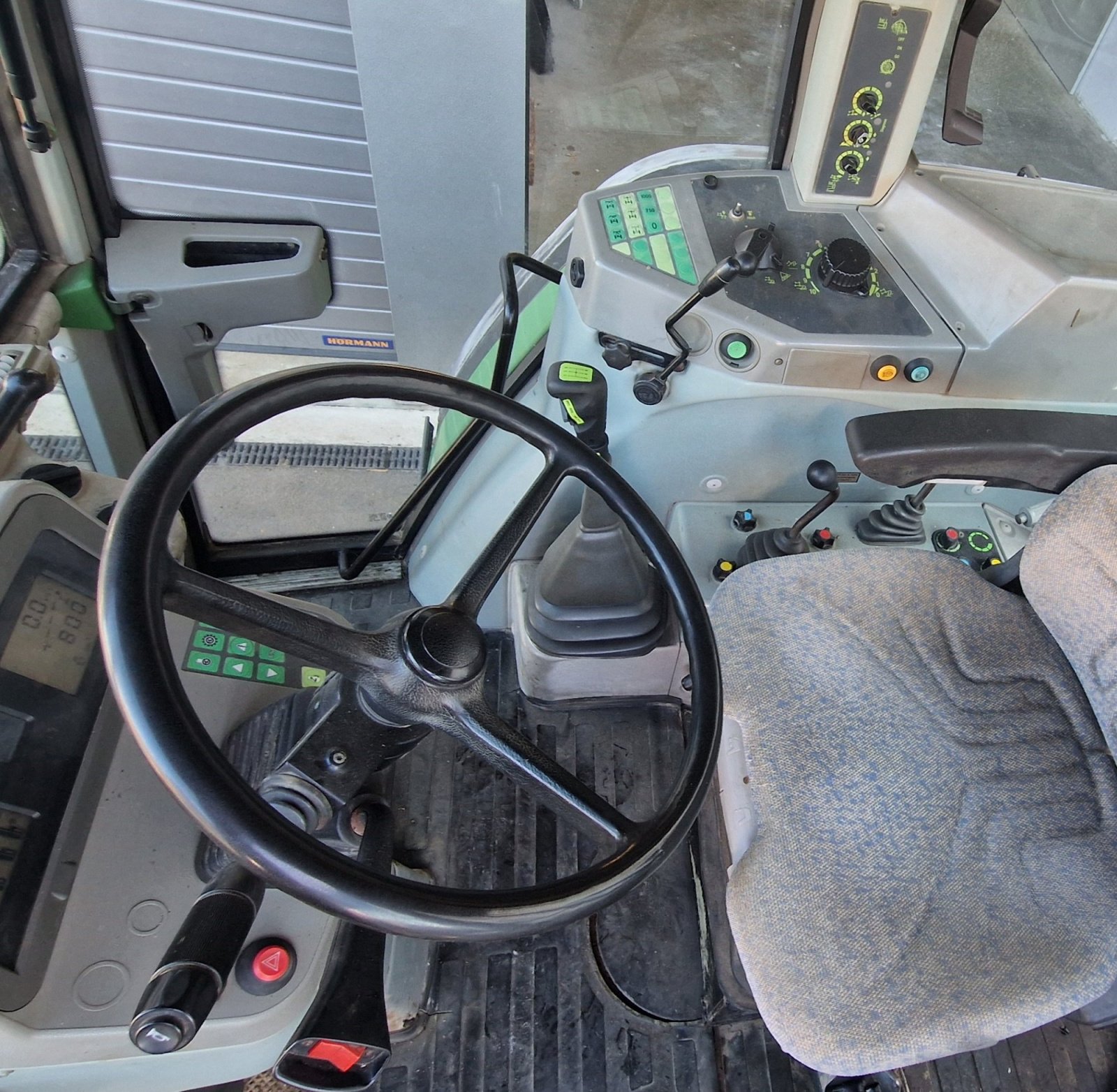 Traktor типа Fendt Favorit 816, Gebrauchtmaschine в Neureichenau (Фотография 8)