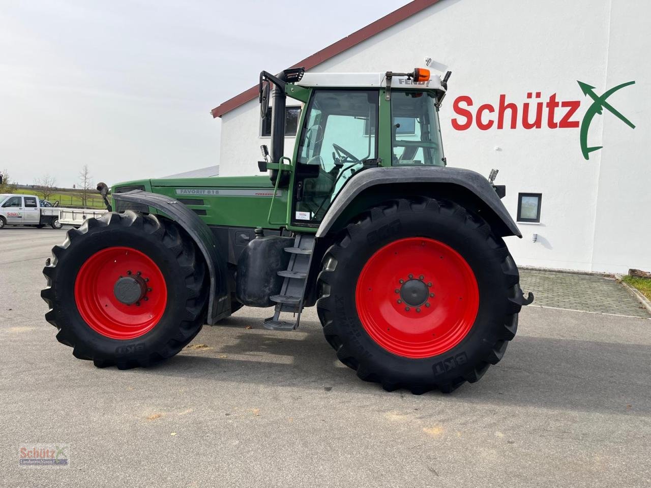 Traktor des Typs Fendt Favorit 818 Turboshift, Baujahr 1997, Gebrauchtmaschine in Schierling (Bild 2)