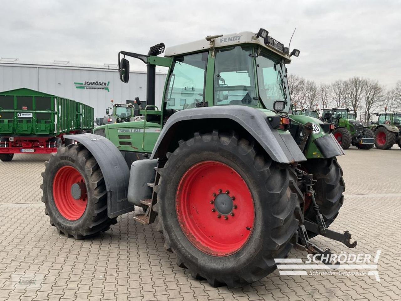 Traktor от тип Fendt FAVORIT 822, Gebrauchtmaschine в Holdorf (Снимка 4)