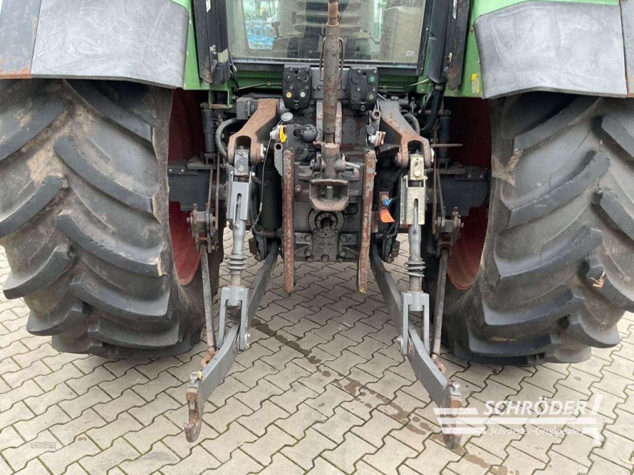 Traktor от тип Fendt FAVORIT 822, Gebrauchtmaschine в Holdorf (Снимка 5)