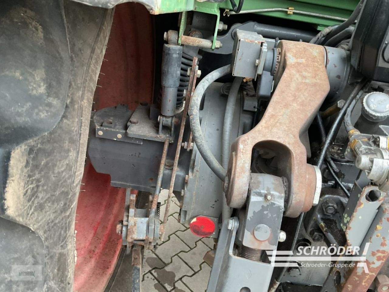 Traktor от тип Fendt FAVORIT 822, Gebrauchtmaschine в Holdorf (Снимка 8)