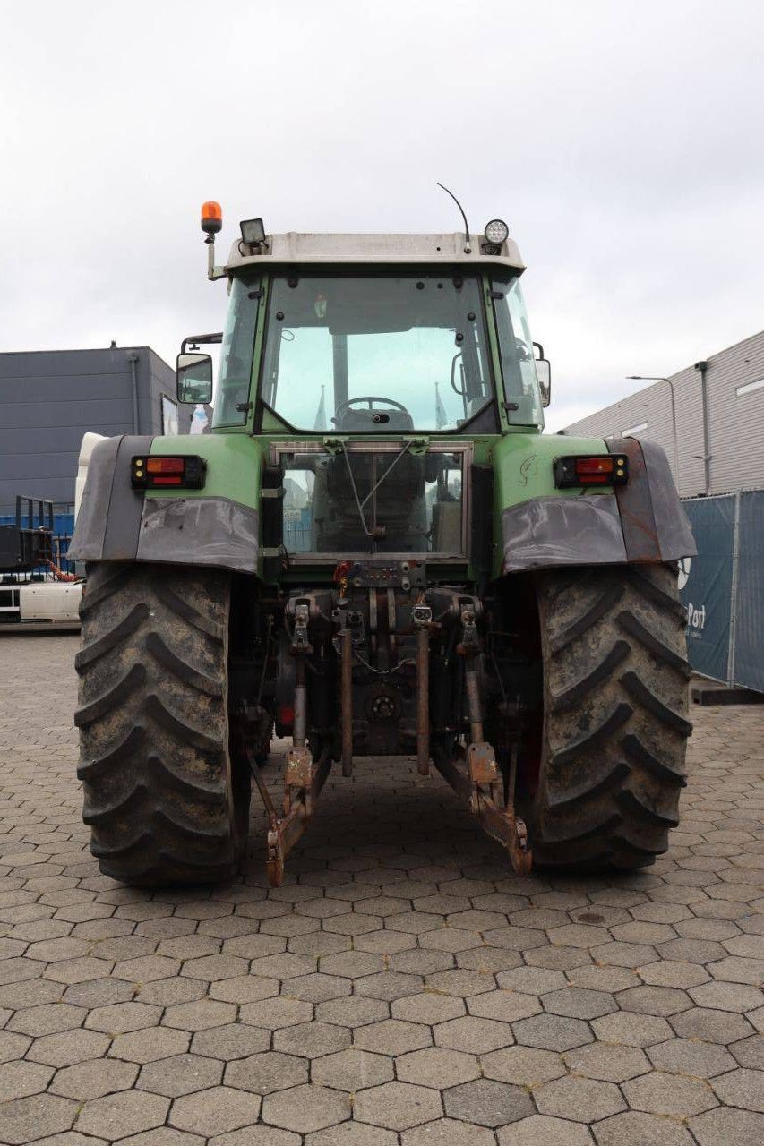 Traktor typu Fendt Favorit 824, Gebrauchtmaschine w Antwerpen (Zdjęcie 5)