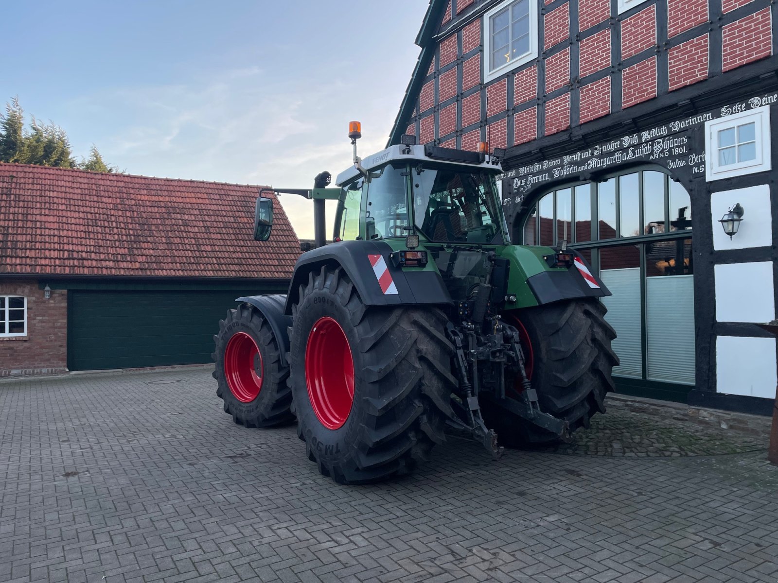 Traktor des Typs Fendt Favorit 824, Gebrauchtmaschine in Hunteburg (Bild 3)