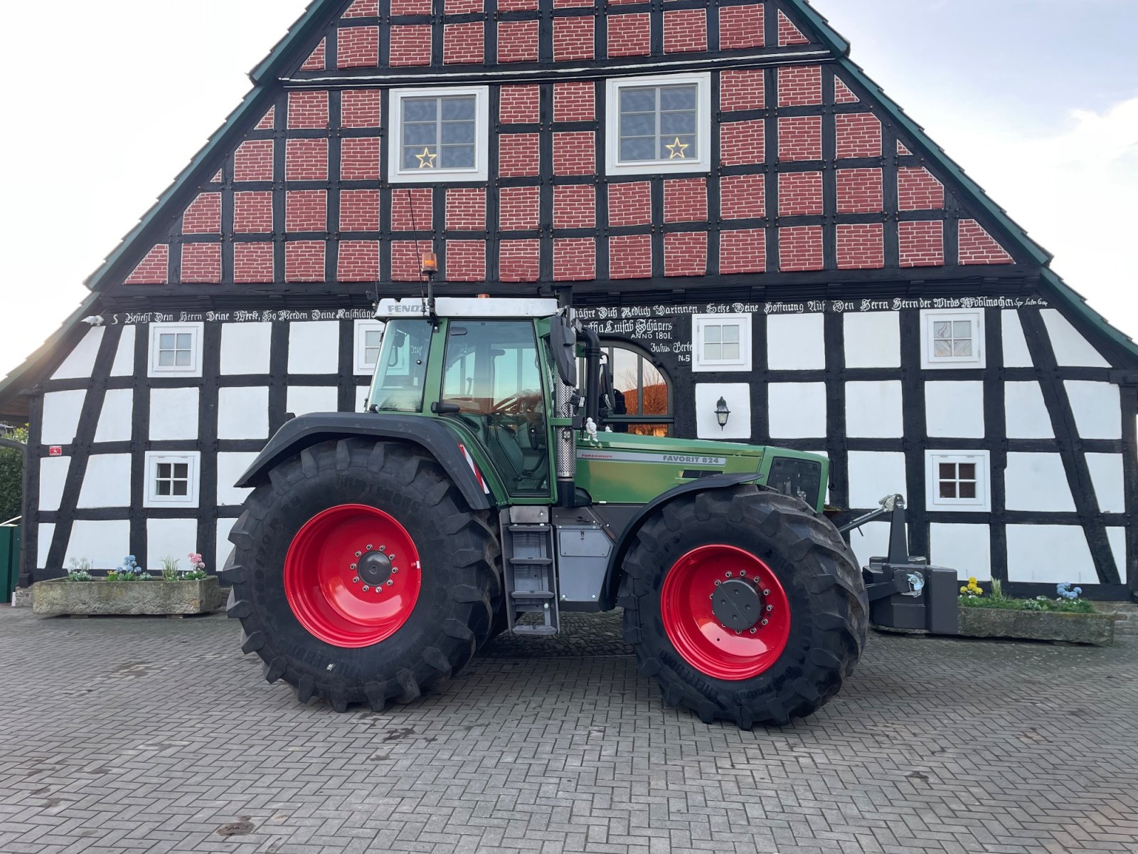 Traktor des Typs Fendt Favorit 824, Gebrauchtmaschine in Hunteburg (Bild 7)