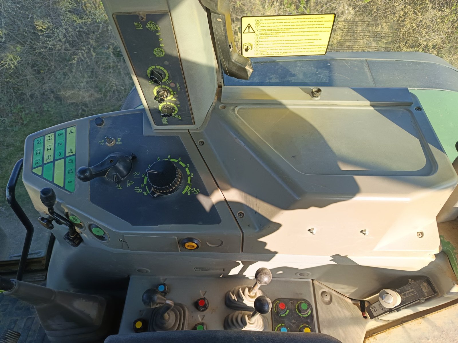 Traktor типа Fendt Favorit 824, Gebrauchtmaschine в Schonungen (Фотография 5)