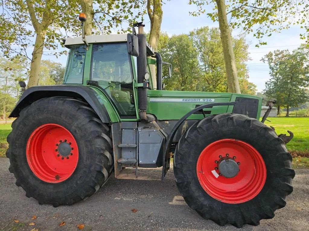 Traktor του τύπου Fendt Favorit 926 gen1 bj. 2000 mit R&uuml;fa 924 920 916, Gebrauchtmaschine σε Bergen op Zoom (Φωτογραφία 7)