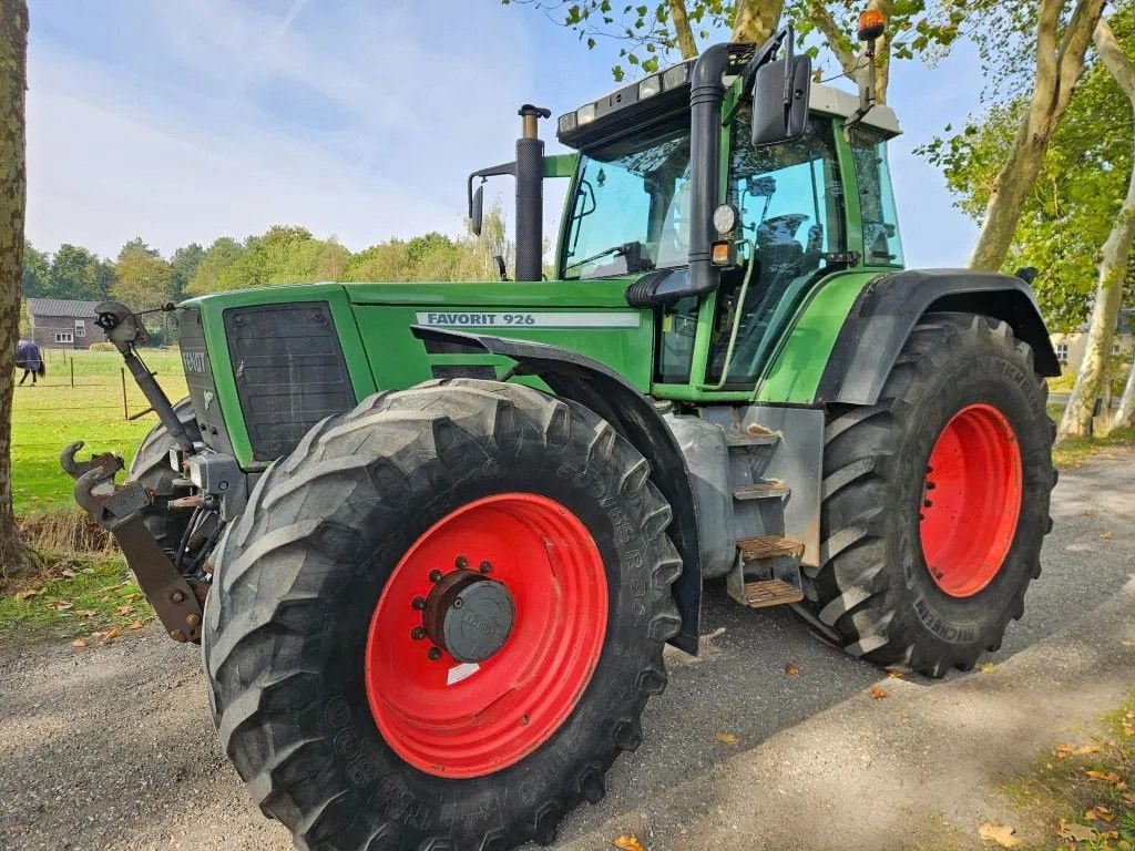 Traktor des Typs Fendt Favorit 926 gen1 Jahre 2000 mit R&uuml;fa 924 920 916, Gebrauchtmaschine in Bergen op Zoom (Bild 4)