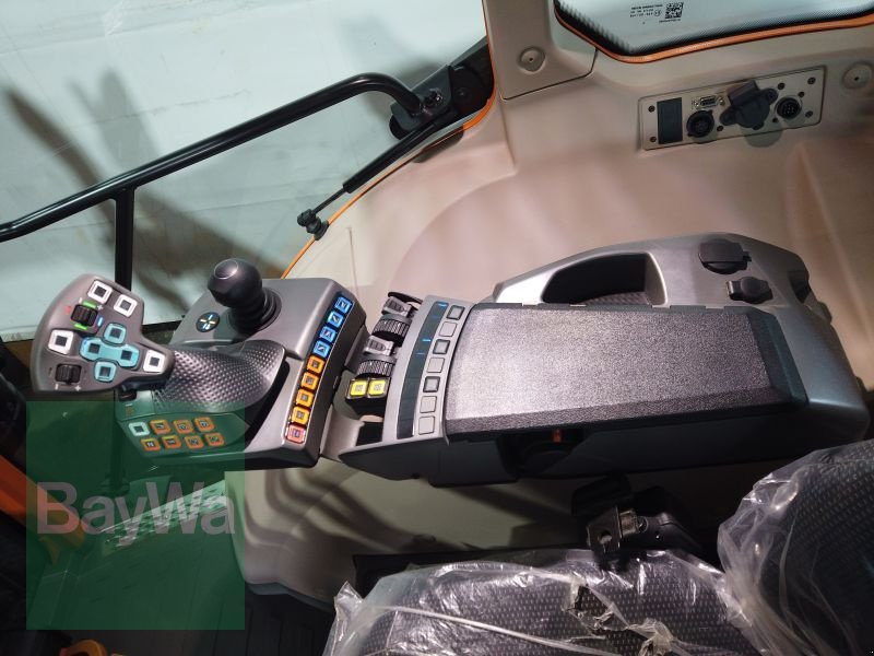 Traktor of the type Fendt FENDT 211 S VARIO GEN3 POWER, Gebrauchtmaschine in Erbach (Picture 21)