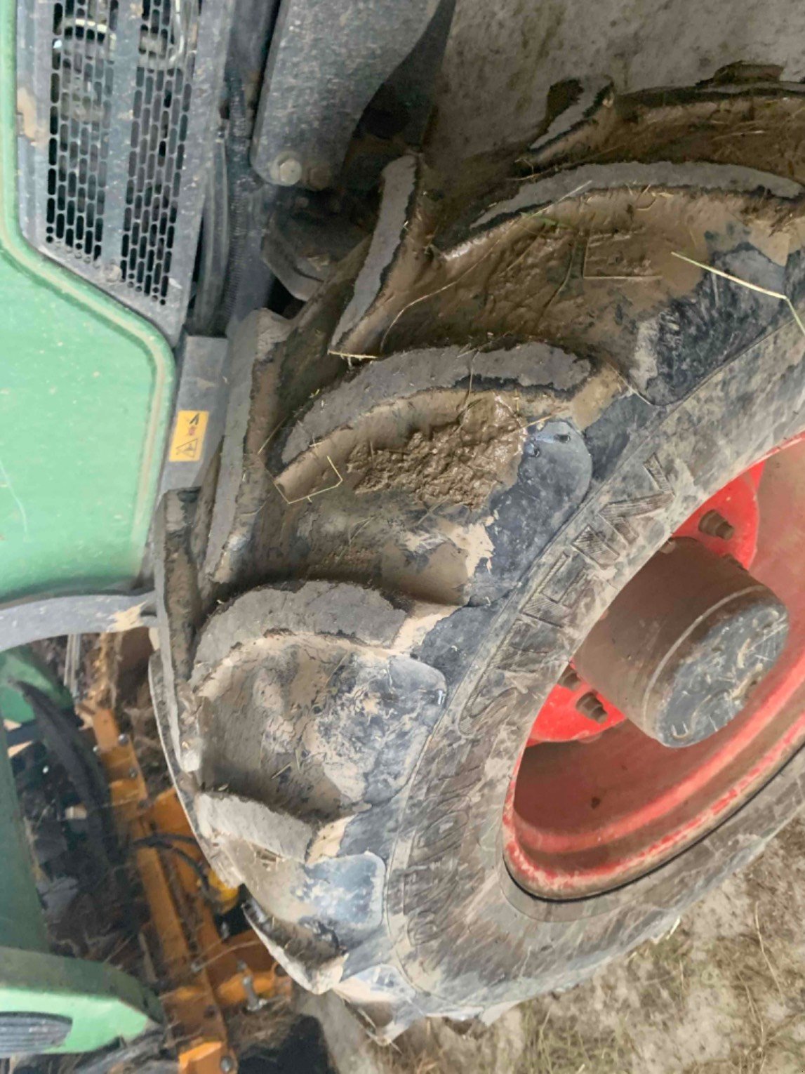 Traktor typu Fendt FENDT 309 C, Gebrauchtmaschine v ORLEIX (Obrázok 10)