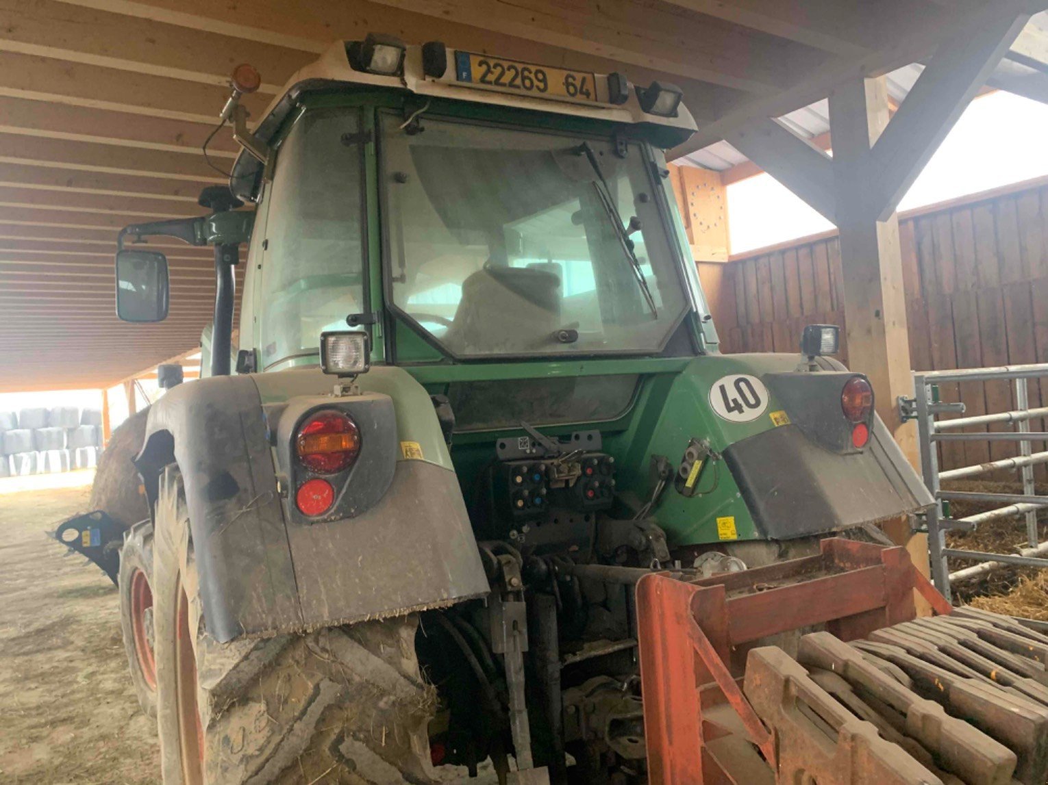 Traktor typu Fendt FENDT 309 C, Gebrauchtmaschine v ORLEIX (Obrázok 11)