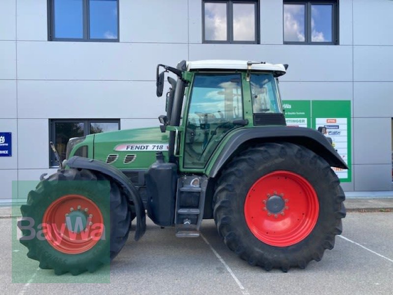 Traktor des Typs Fendt FENDT 718 VARIO COM3, Gebrauchtmaschine in Rottweil (Bild 1)
