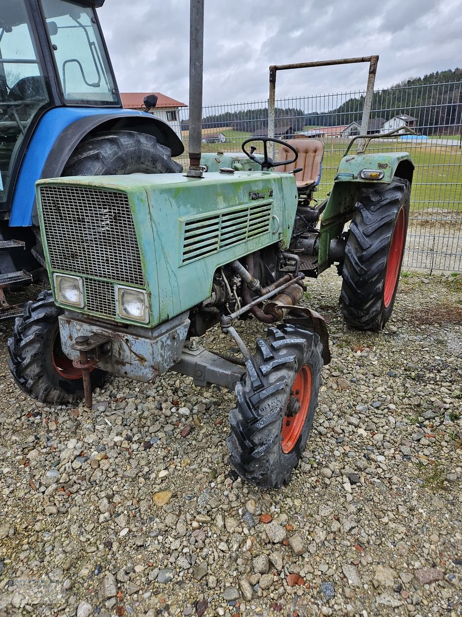 Traktor des Typs Fendt Fendt Farmer 2S, Gebrauchtmaschine in Erlbach (Bild 2)