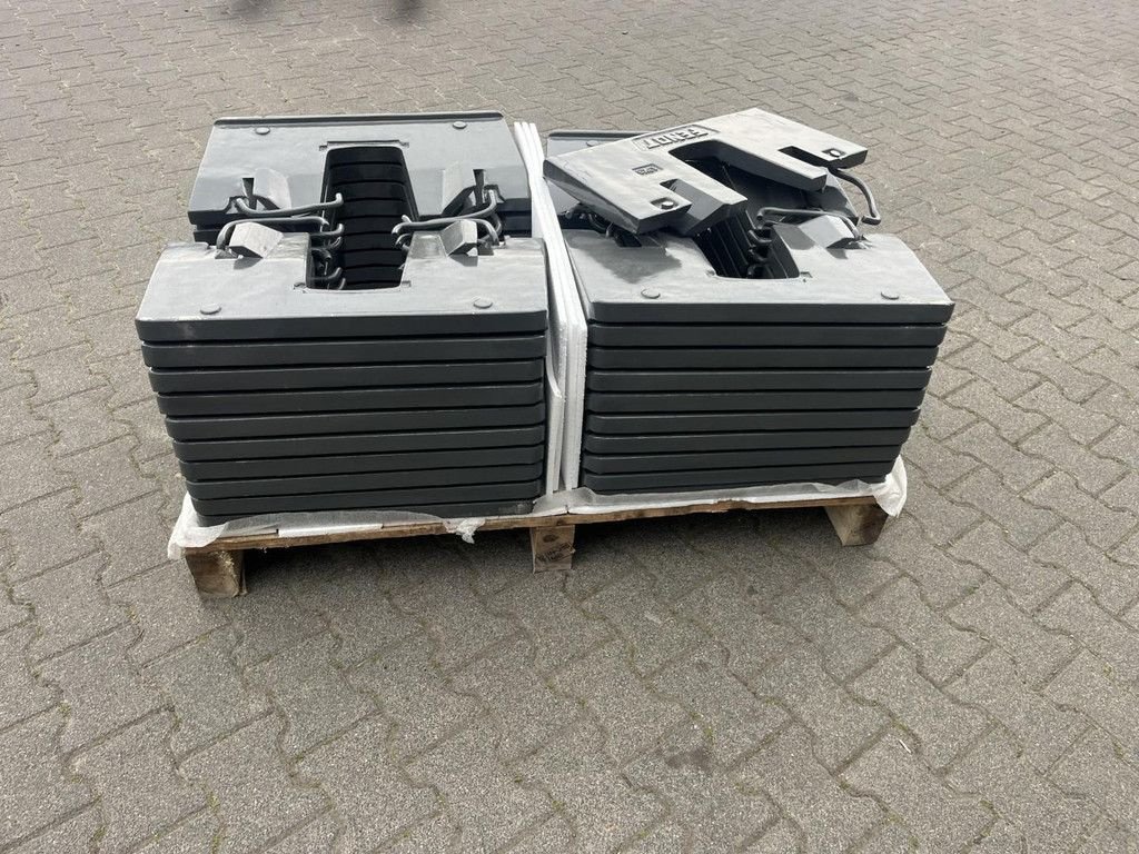 Traktor tip Fendt frontgewichten, Gebrauchtmaschine in Hapert (Poză 1)