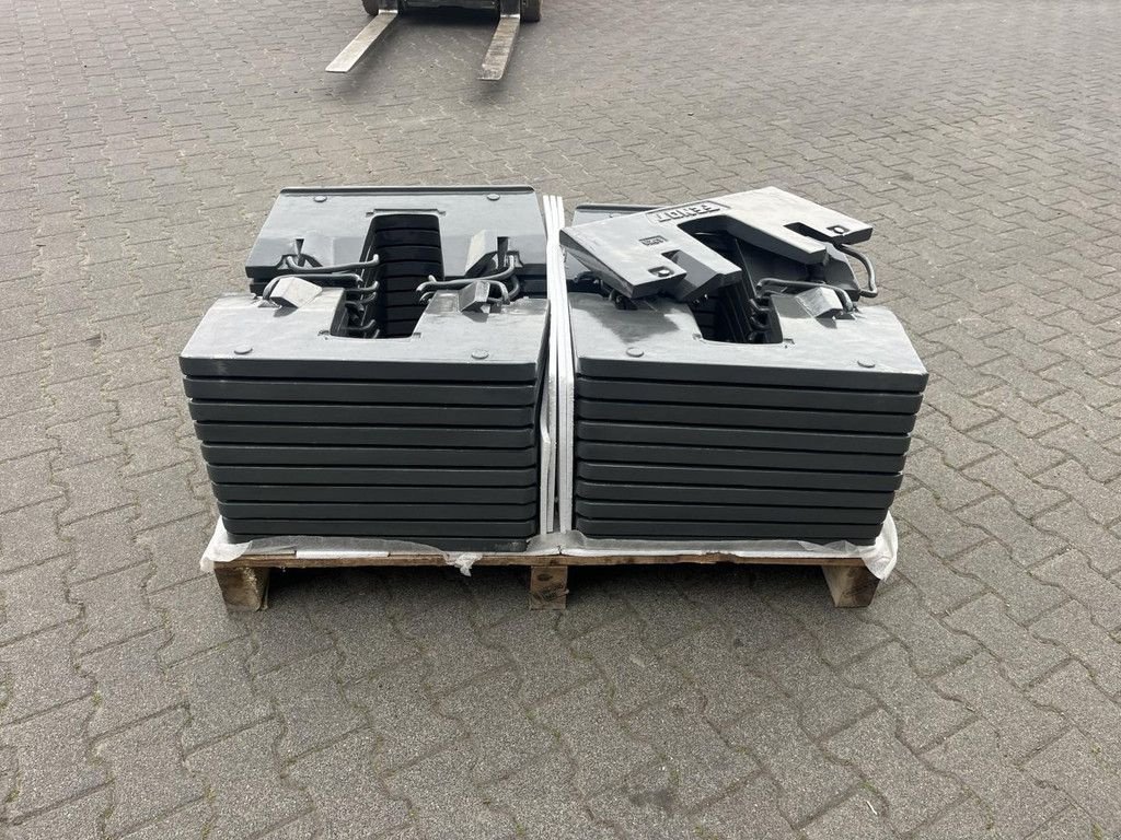 Traktor tip Fendt frontgewichten, Gebrauchtmaschine in Hapert (Poză 4)