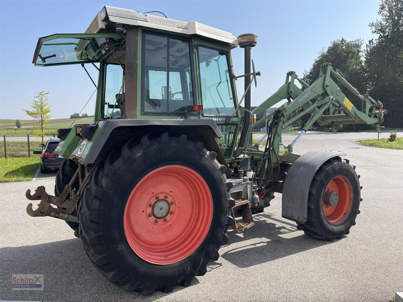 Traktor des Typs Fendt Geräteträger 395 GTA, Gebrauchtmaschine in Schierling (Bild 5)