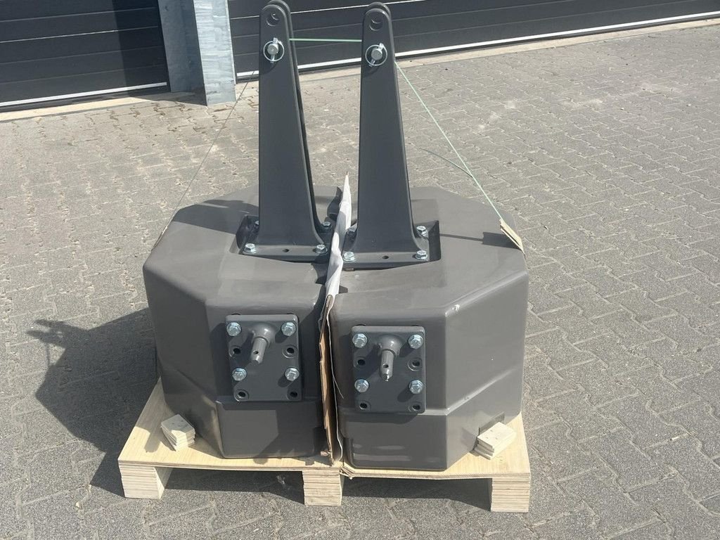 Traktor του τύπου Fendt gewichten blok, Gebrauchtmaschine σε Hapert (Φωτογραφία 9)