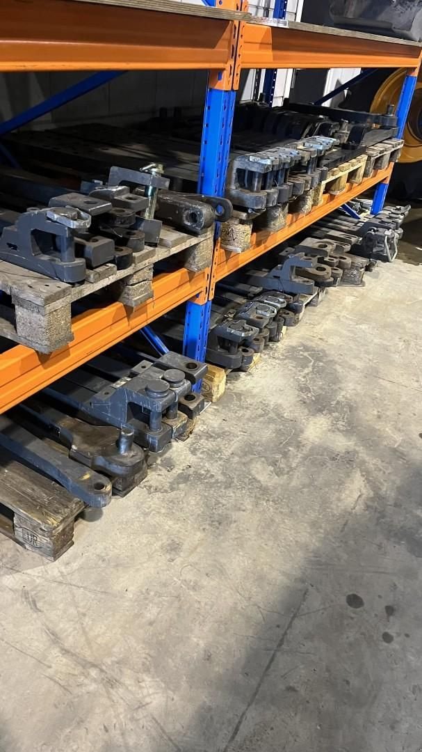 Traktor of the type Fendt onder trekhaken, Gebrauchtmaschine in Hapert (Picture 1)