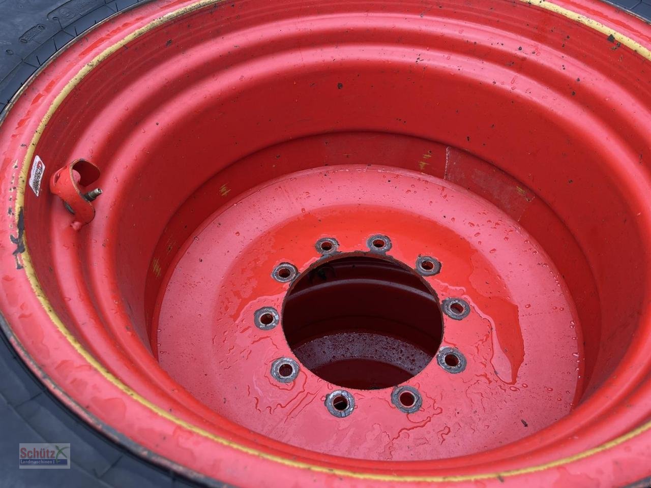 Traktor van het type Fendt Räder 2.25m Spur, 828 826, 620/70 R46 600/70 R30, Gebrauchtmaschine in Schierling (Foto 5)