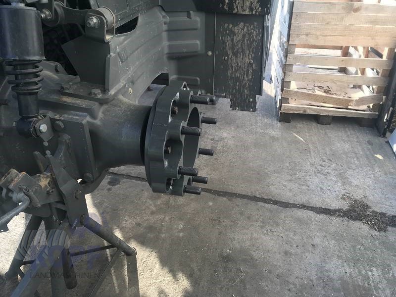 Traktor des Typs Fendt Spurverbreiterung ein Paar 14 cm, Neumaschine in Schutterzell (Bild 2)