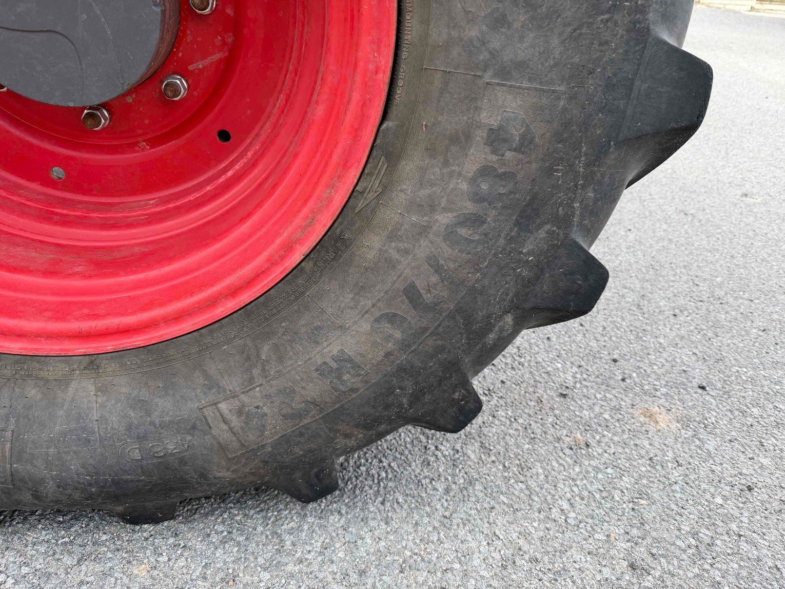 Traktor des Typs Fendt Tracteur agricole 313 Fendt, Gebrauchtmaschine in LA SOUTERRAINE (Bild 7)