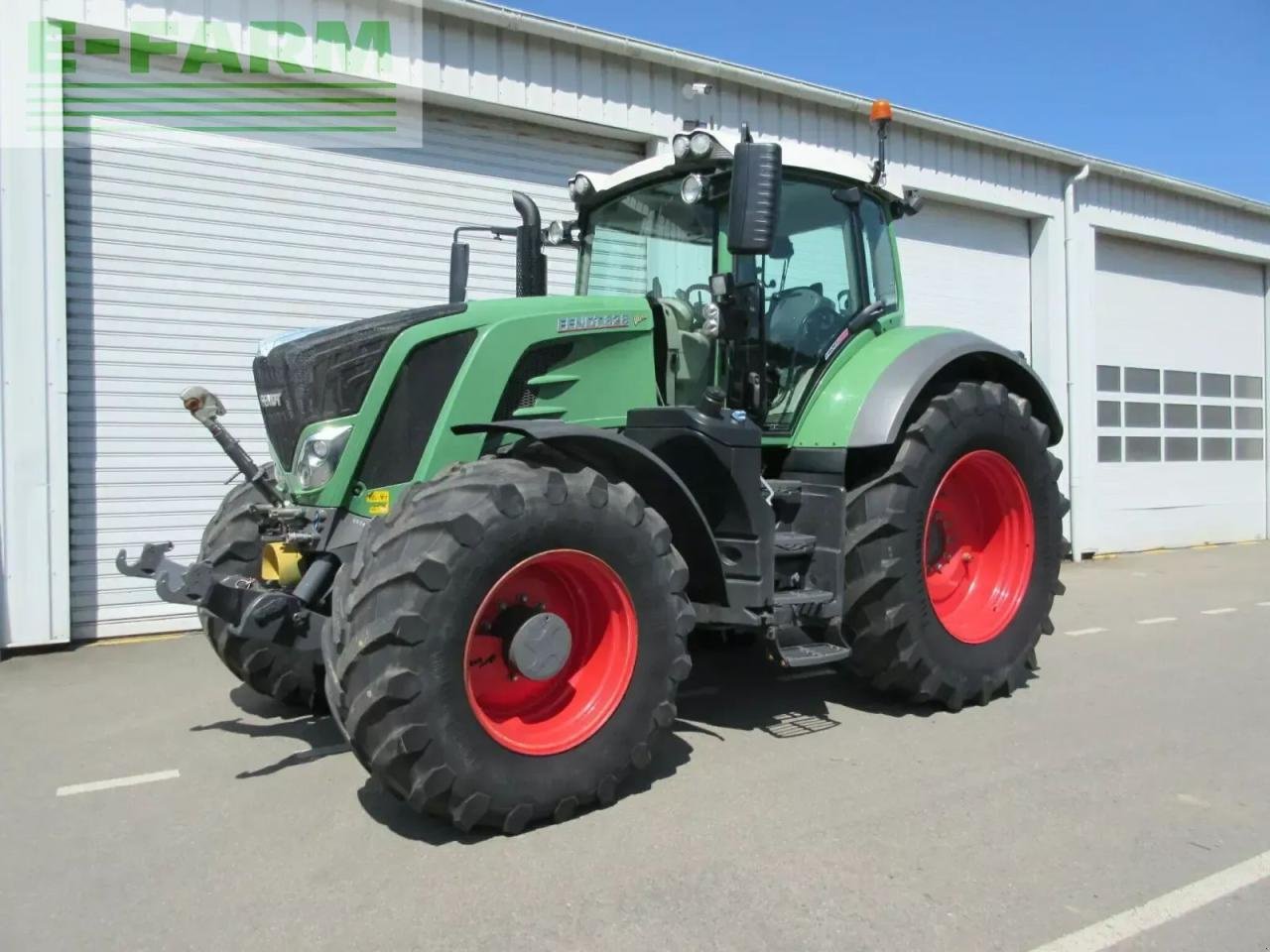 Traktor des Typs Fendt tracteur fendt 828 vario, Gebrauchtmaschine in PLOUIGNEAU (Bild 1)
