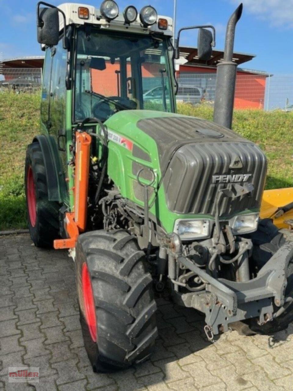 Traktor del tipo Fendt Vario 208 V, Gebrauchtmaschine In Holzhausen (Immagine 2)
