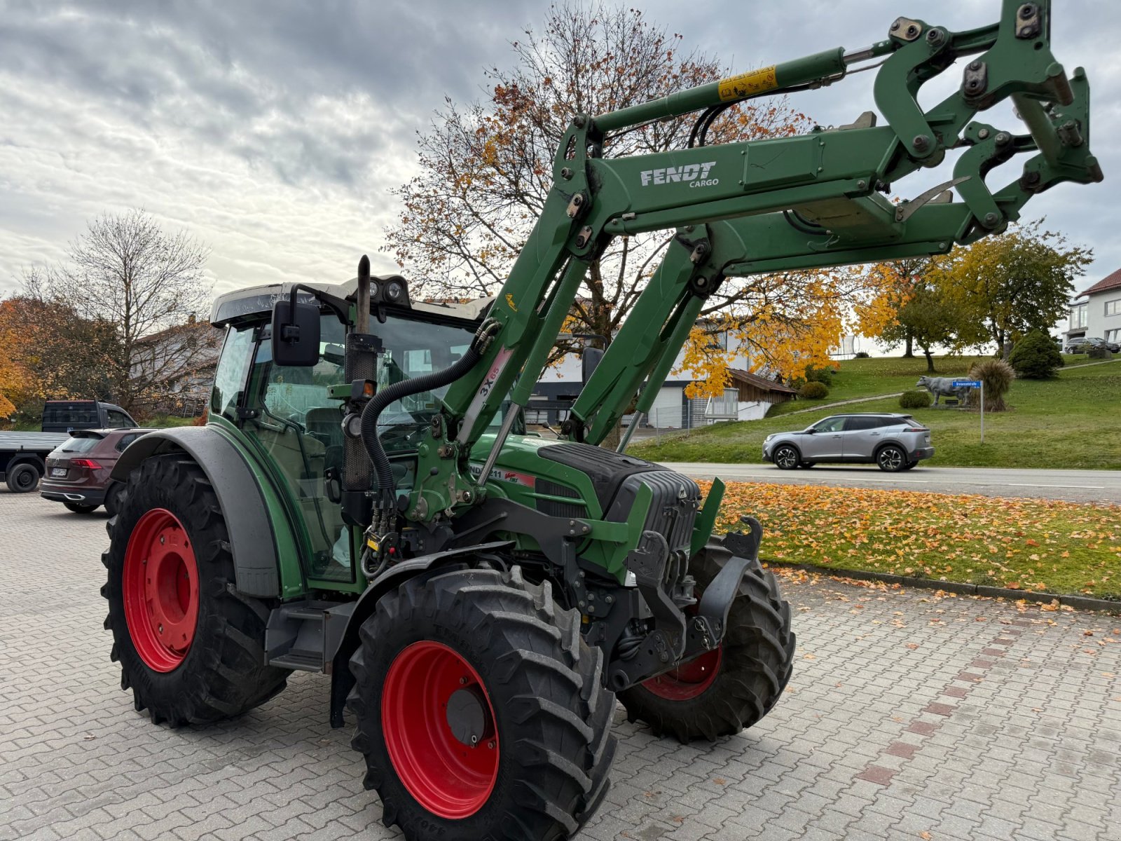 Traktor от тип Fendt Vario 211 TMS /Unfall, Gebrauchtmaschine в Neureichenau (Снимка 8)
