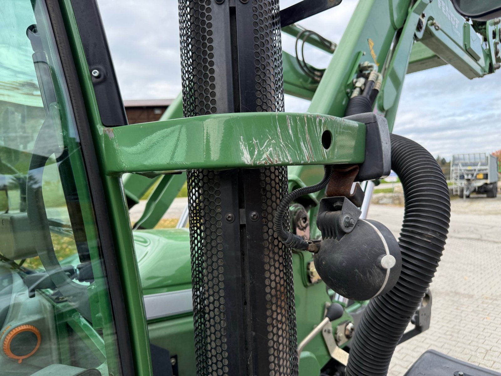 Traktor от тип Fendt Vario 211 TMS /Unfall, Gebrauchtmaschine в Neureichenau (Снимка 13)