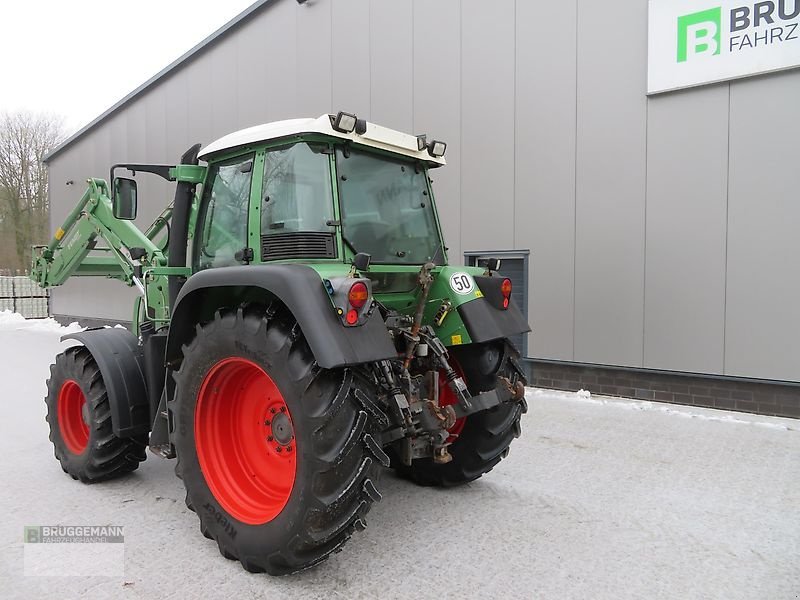 Traktor of the type Fendt Vario 411 TMS, FKH+FZW+FL, Gebrauchtmaschine in Meppen (Picture 3)