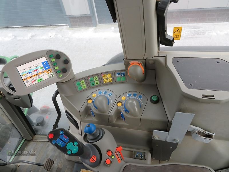 Traktor of the type Fendt Vario 411 TMS, FKH+FZW+FL, Gebrauchtmaschine in Meppen (Picture 2)