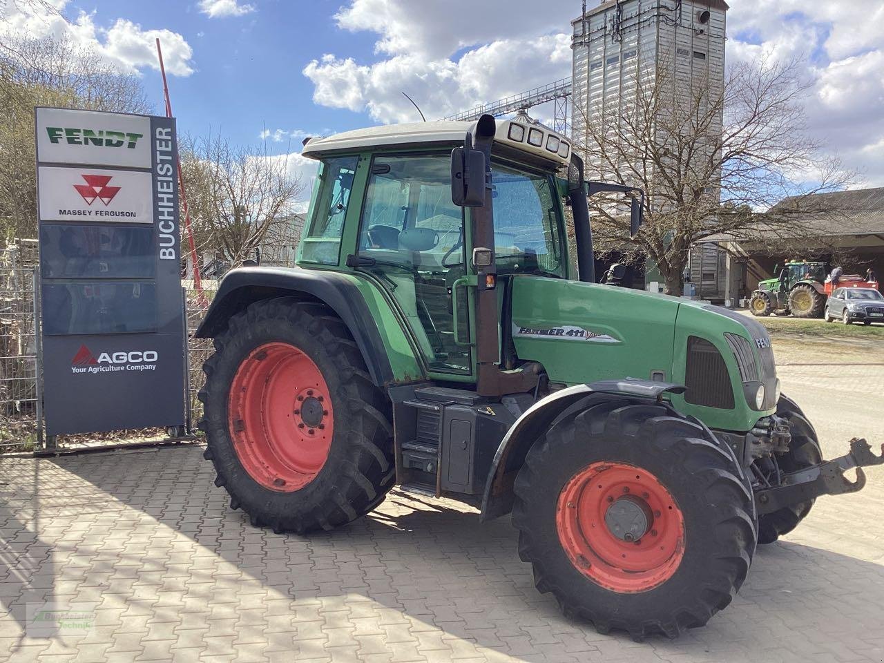Traktor типа Fendt Vario 411, Gebrauchtmaschine в Coppenbruegge (Фотография 3)