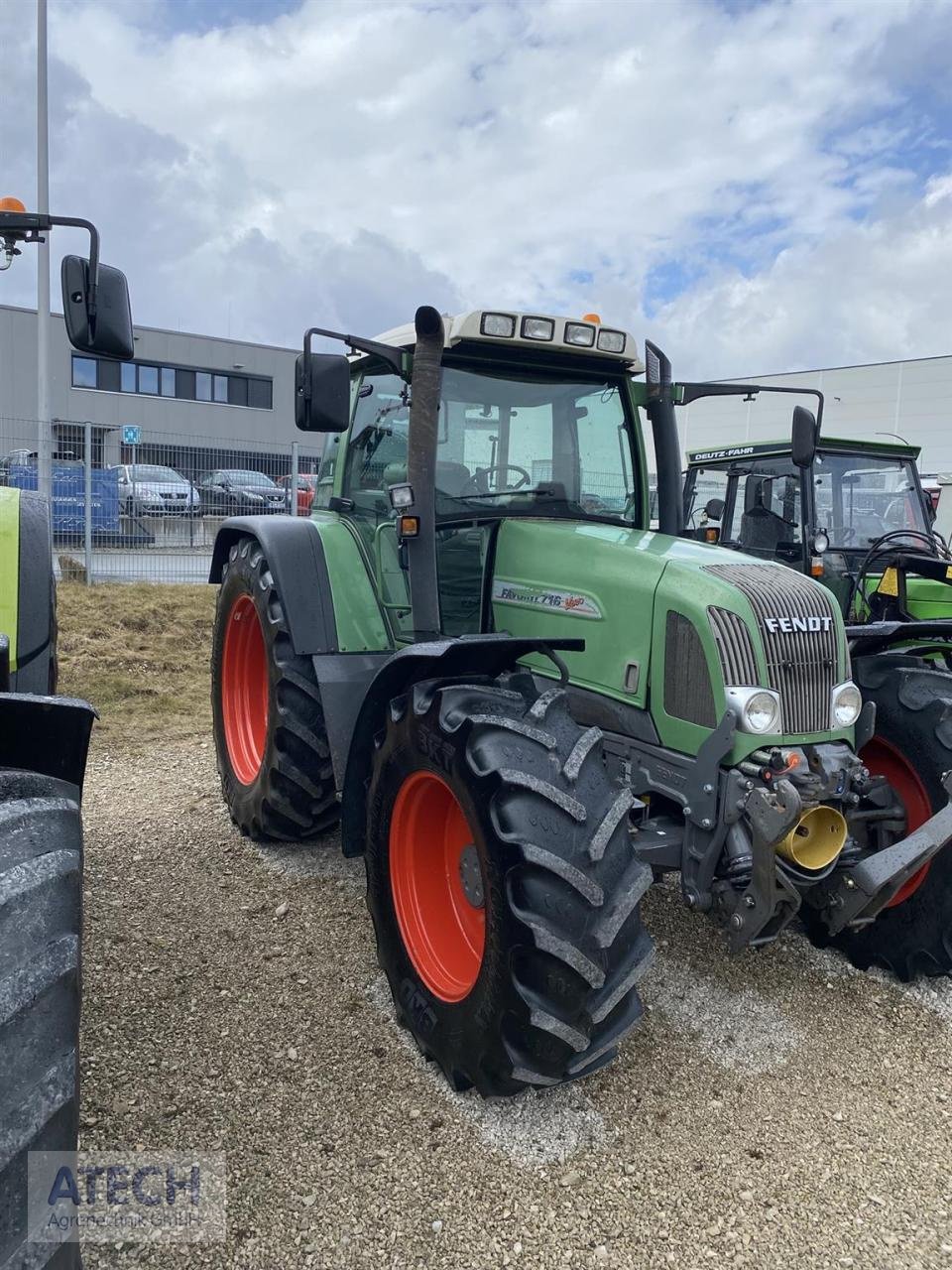 Traktor от тип Fendt Vario 716, Gebrauchtmaschine в Velburg (Снимка 4)