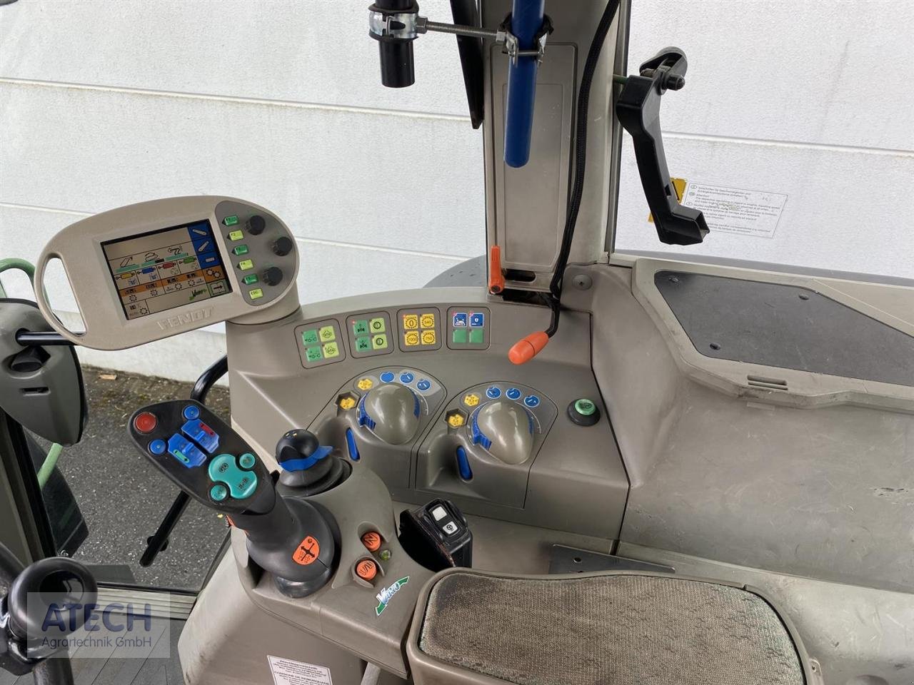 Traktor от тип Fendt Vario 716, Gebrauchtmaschine в Velburg (Снимка 8)