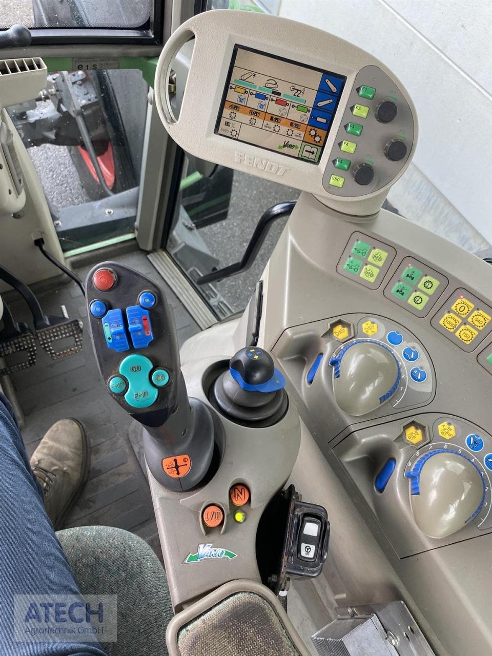 Traktor от тип Fendt Vario 716, Gebrauchtmaschine в Velburg (Снимка 10)