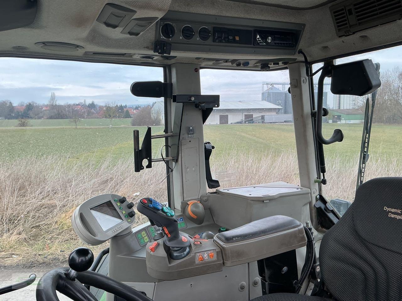 Traktor типа Fendt Vario 718 Com.3, Gebrauchtmaschine в Coppenbruegge (Фотография 4)
