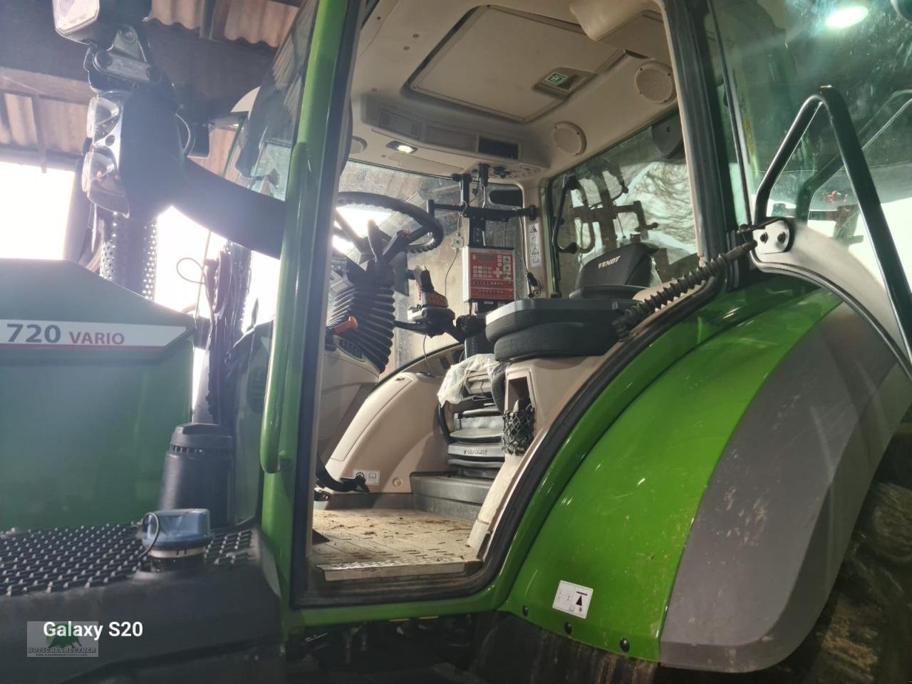 Traktor Türe ait Fendt Vario 720 Gen6, Profi+, RTK, Gebrauchtmaschine içinde Hofheim (resim 4)