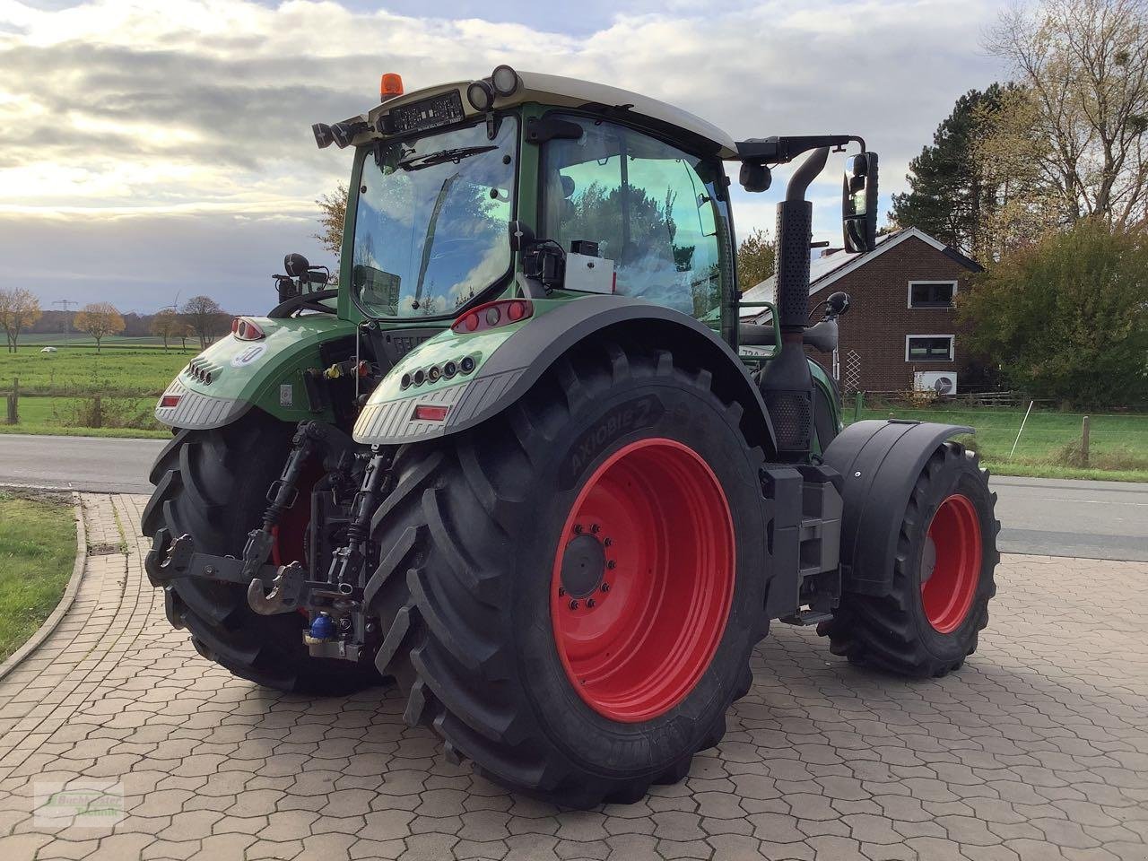 Traktor a típus Fendt Vario 724 Profi, Gebrauchtmaschine ekkor: Coppenbruegge (Kép 4)