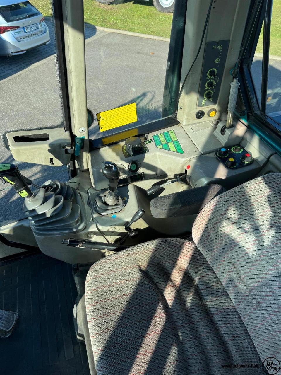 Traktor des Typs Fendt Xylon 520, Gebrauchtmaschine in Aspach (Bild 15)