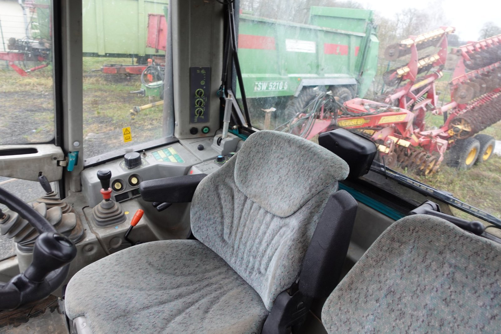 Traktor des Typs Fendt Xylon 524, Gebrauchtmaschine in Hardenbeck (Bild 14)