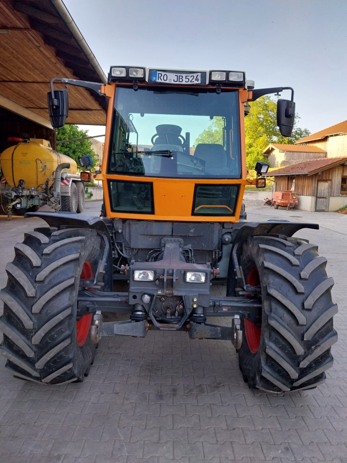 Traktor des Typs Fendt Xylon 524, Gebrauchtmaschine in Pfaffing (Bild 3)