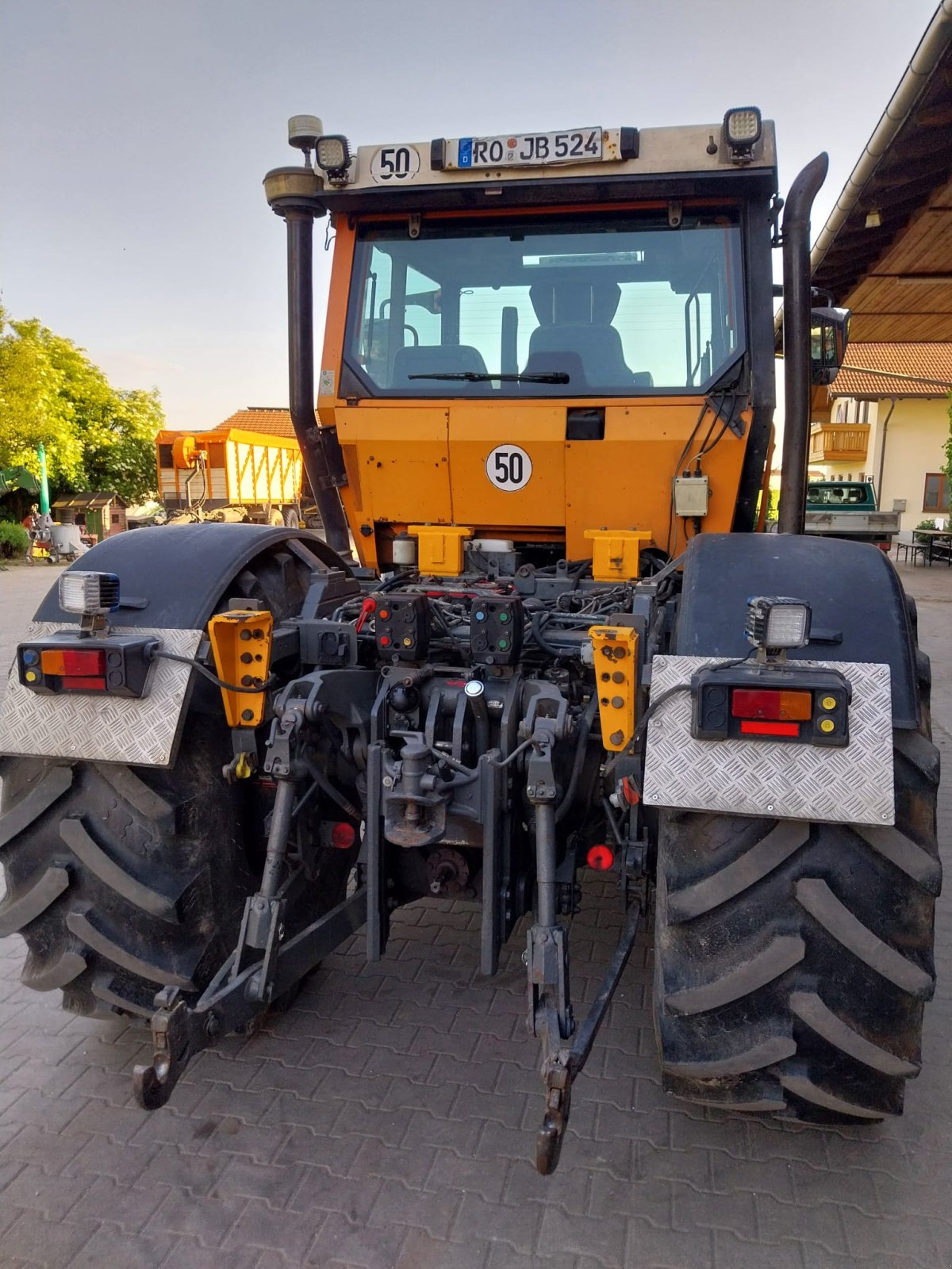 Traktor des Typs Fendt Xylon 524, Gebrauchtmaschine in Pfaffing (Bild 4)