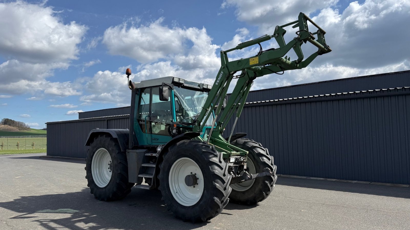 Traktor от тип Fendt Xylon 524, Gebrauchtmaschine в Železná (Снимка 1)