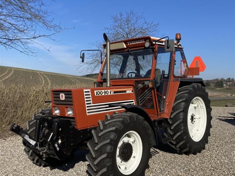 Traktor a típus Fiat 100-90 1994 - 3700 timer - 40 km/t - frontlift - nye dæk - bremser på forhjul, Gebrauchtmaschine ekkor: Vejle (Kép 1)